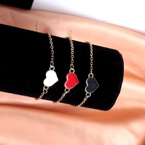 Kylie Anna Marie Sweet Heart Minimalist Bracelet Creamy White Gift Packaged - Picture 4 of 9